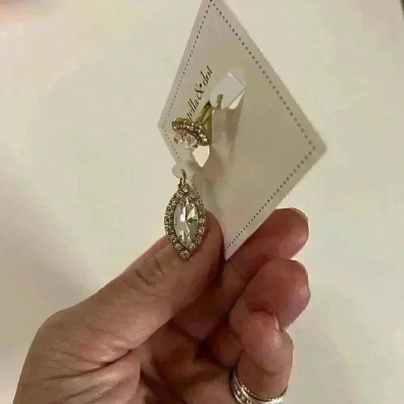 BNIB Stella and Dot Duchess Studs - Picture 4 of 11